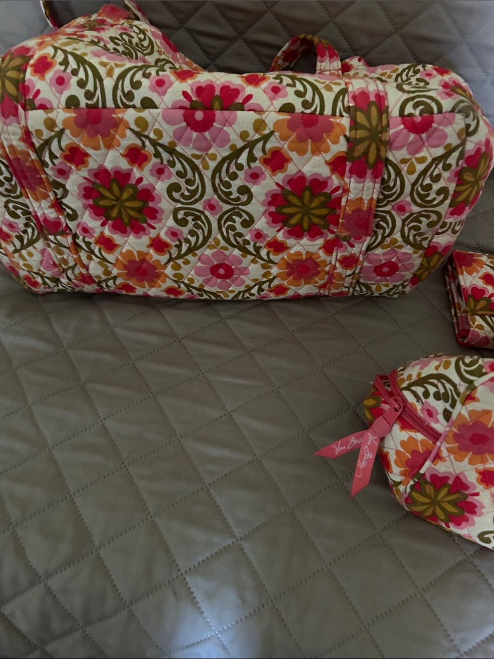 Vera Bradley Pink Floral Quilted Tote and Pouch Set of 3 pieces - Picture 8 of 8